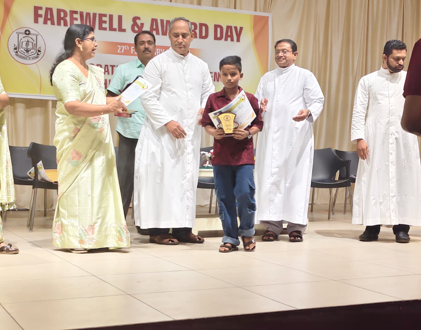 ST. ANTONY`S UPS POOVATHUR (24266)