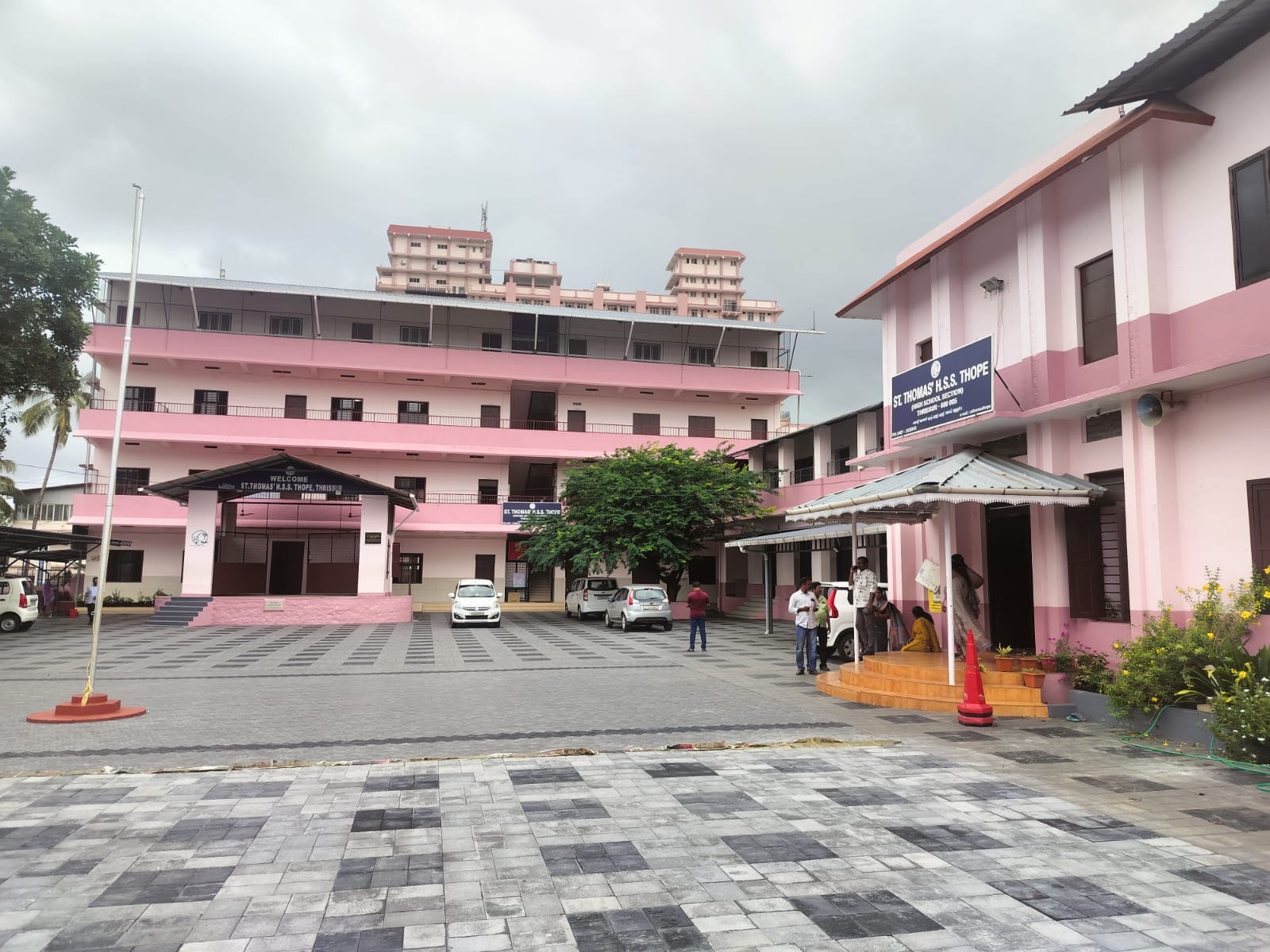 ST. THOMAS HS THOPE (22051)